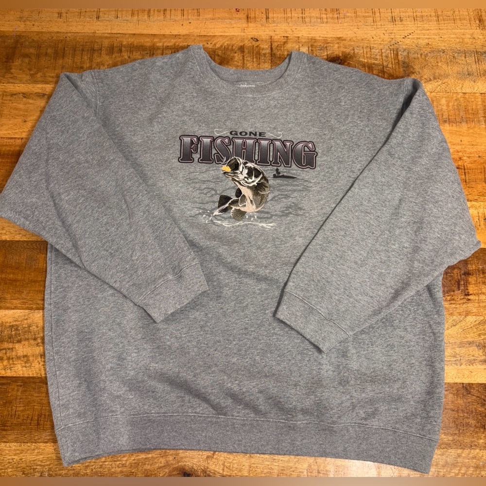 Croft & Barrow Gone Fishing crew neck embroidered fish sweatshirt size XL